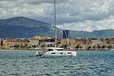 Catamaran Lagoon 46 from Split - Charter Split