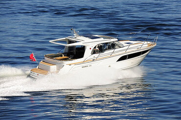 Motor boat Marex 375 - Charter Split