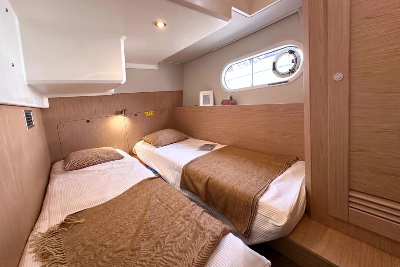 Beneteau Swift Trawler 41 12.jpg