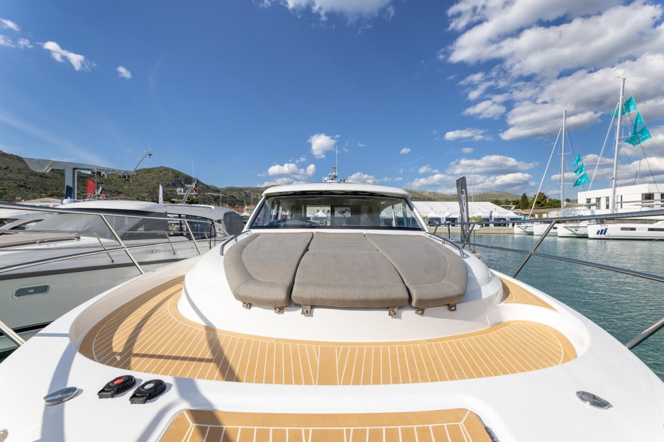 Nimbus 405 Coupe 04.jpg