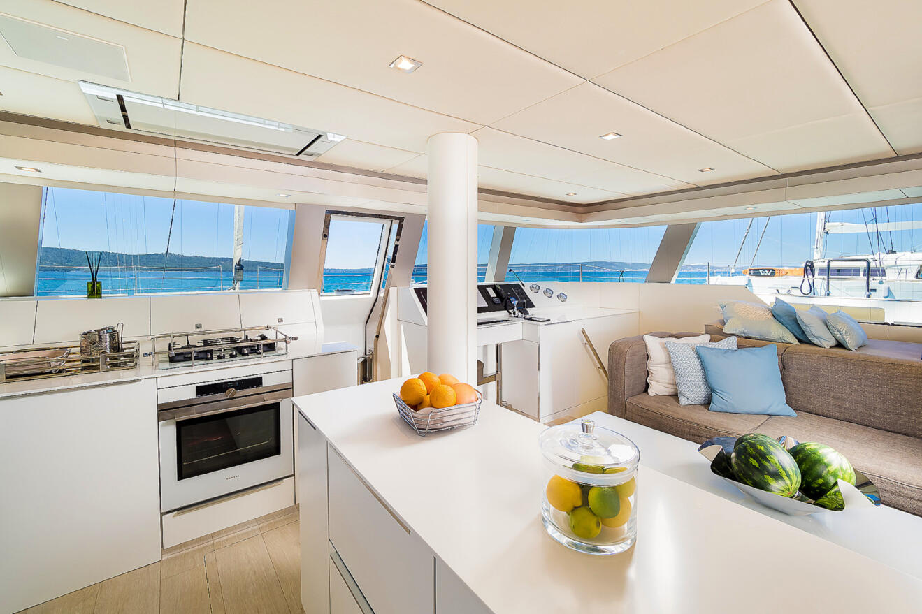 Sunreef 50 14.jpg