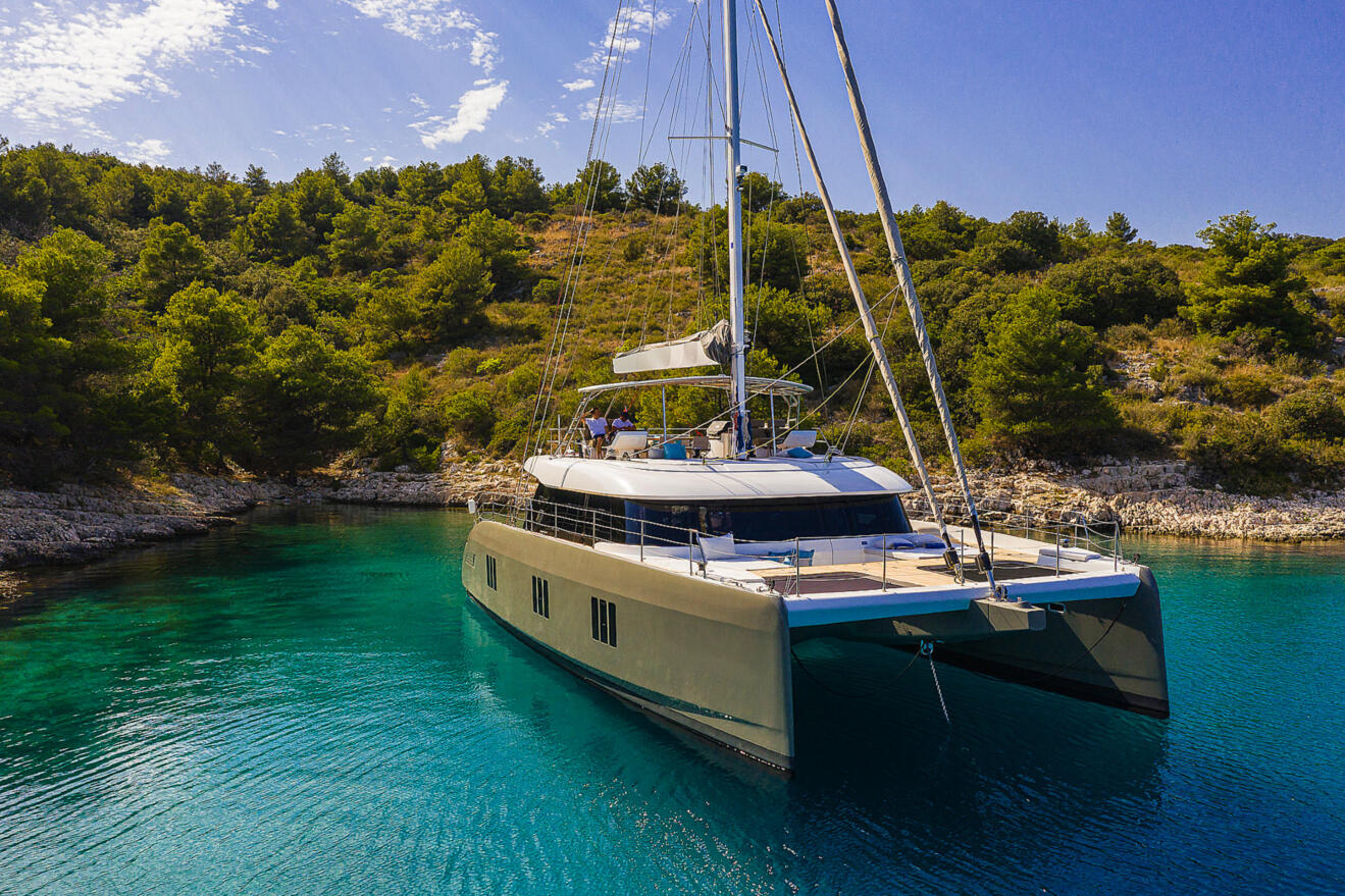 Sunreef 60 03.jpg