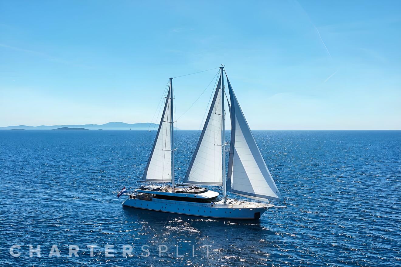 Aurum Sky 02.jpg