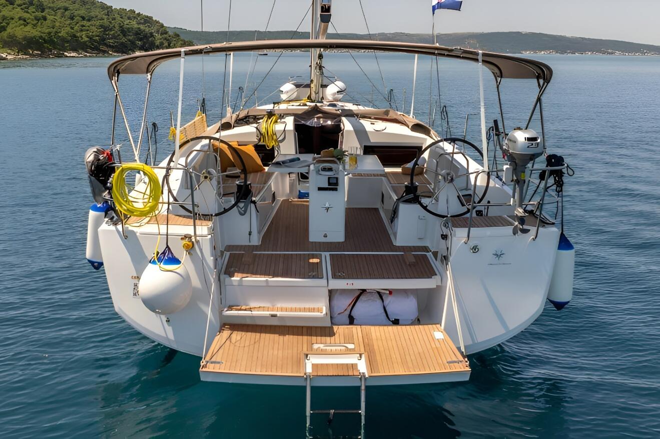 Jeanneau Sun Odyssey 490 03.jpg