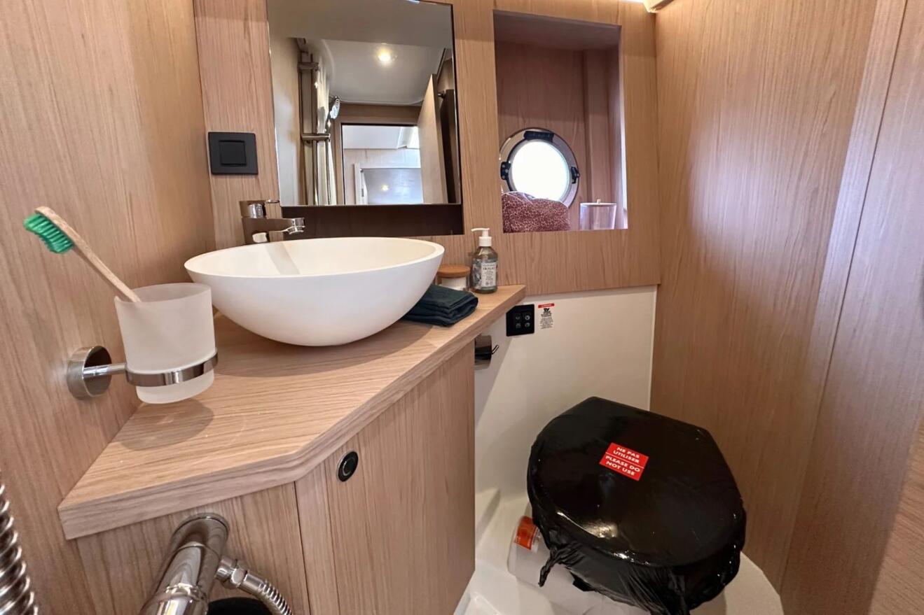 Beneteau Swift Trawler 41 14.jpg