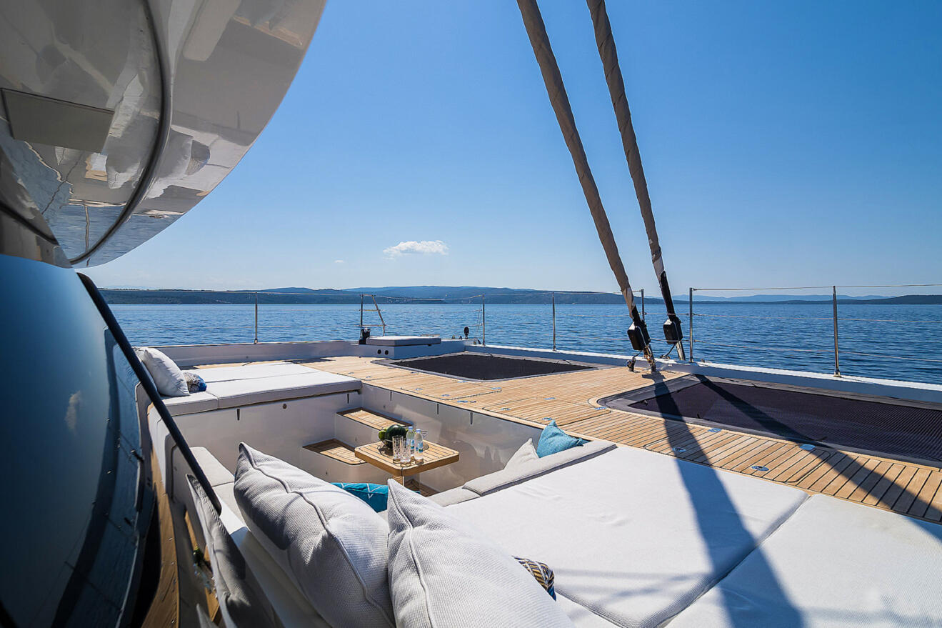 Sunreef 60 08.jpg