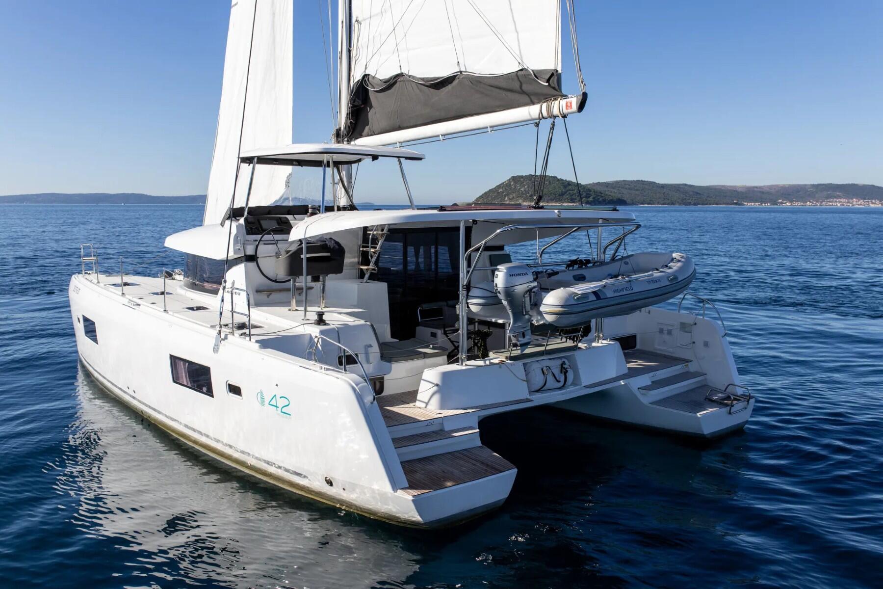 Katamaran Lagoon 42 dostupan za najam iz Splita, Hrvatske