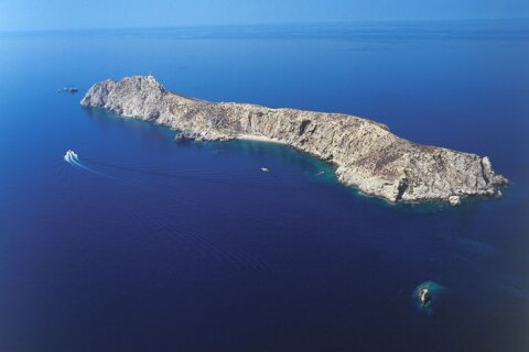 Croatian islands and lighthouses: Palagruža