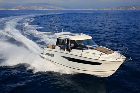 Motor boat Jeanneau Merry Fisher 895 available for charter from Split, Croatia